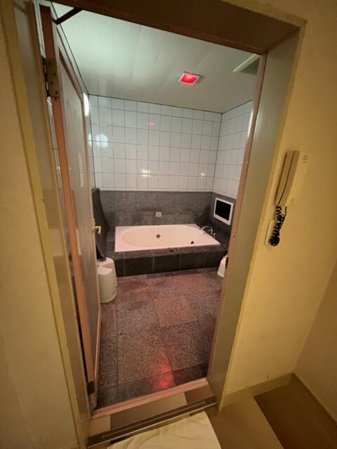 HOTEL AI（アイ）(沼津市/ラブホテル)の写真『714号室　浴室』by ま〜も〜る〜