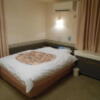 ホテルシティ(立川市/ラブホテル)の写真『205号室、ベッド』by もんが～