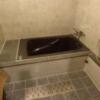 ZERO(渋谷区/ラブホテル)の写真『303号室　浴室全景　滑りにくい石造り。ストッパーはきかなかった。(^_^ゞ』by angler