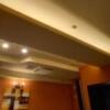 ZERO(渋谷区/ラブホテル)の写真『303号室　照明は眩しくない間接照明　なので、やや暗い。』by angler