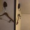 HOTEL COCO BALI（ココバリ）(渋谷区/ラブホテル)の写真『201号室　洋服掛け』by 東京都