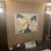 HOTEL COCO BALI（ココバリ）(渋谷区/ラブホテル)の写真『201号室　ベッド上の絵』by 東京都