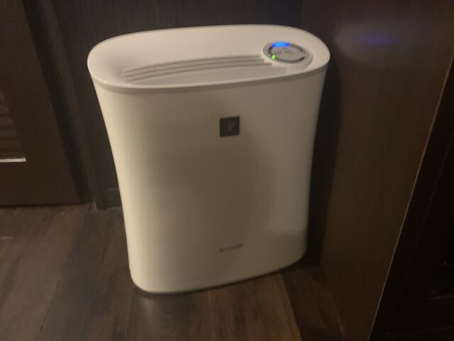 HOTEL COCO BALI（ココバリ）(渋谷区/ラブホテル)の写真『201号室　空気清浄機（シャープ製）』by 東京都