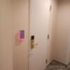 HOTEL QUEEN ANNEX(クイーン アネックス)(新宿区/ラブホテル)の写真『502号室、入口です。(23,2)』by キジ