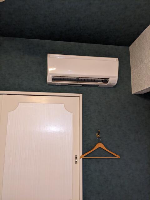 ホテル キャロード2(浜松市/ラブホテル)の写真『１７号室（効きの良いエアコン）』by マーシ
