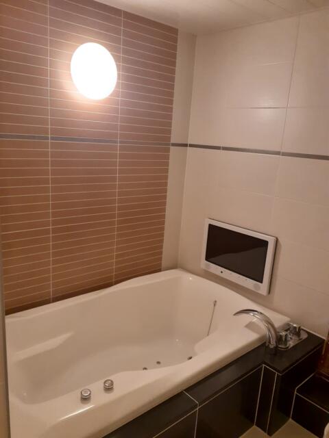 アペルト(豊島区/ラブホテル)の写真『904号室　浴槽』by 来栖