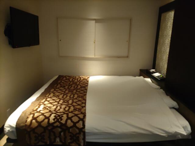 HOTEL Villa Senmei(ヴィラ センメイ）(大田区/ラブホテル)の写真『406号室　ベッド』by ルドルフ