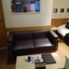 CANTI（キャンティ）(横浜市南区/ラブホテル)の写真『305号室 ソファーとテーブル』by なめろう