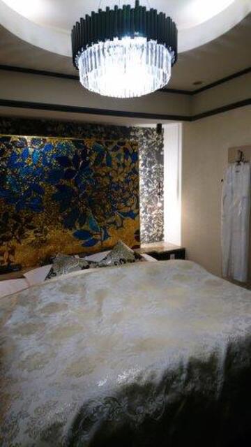 HOTEL ALL-INN G（オールインジー）(豊島区/ラブホテル)の写真『605号室（入口から部屋奥方向）』by 格付屋