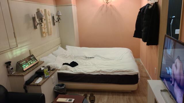 HOTEL ZERO2(渋谷区/ラブホテル)の写真『102号室、寝室②』by 現身
