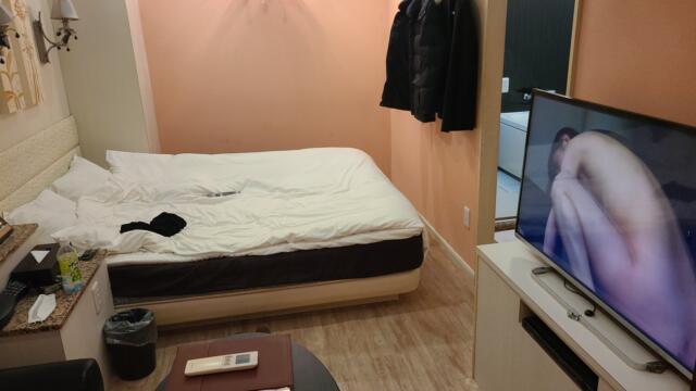 HOTEL ZERO2(渋谷区/ラブホテル)の写真『102号室、寝室』by 現身