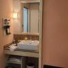 HOTEL ZERO2(渋谷区/ラブホテル)の写真『102号室、寝室から浴室をのぞいて見た』by 現身
