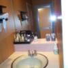 HOTEL M.（エムドット）(嬉野市/ラブホテル)の写真『102号室、洗面台と基本的な備品セット、特に問題はない。』by 猫饅頭