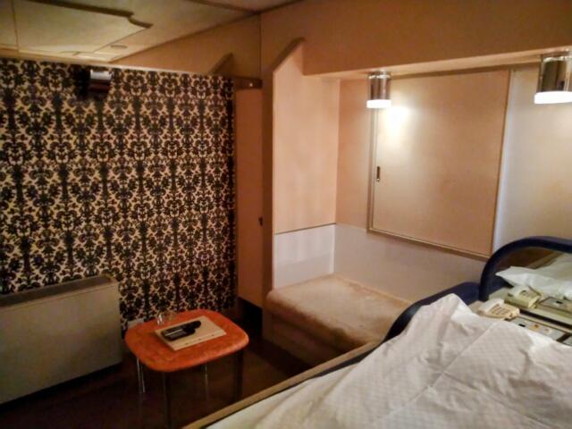 アランド吉祥寺(武蔵野市/ラブホテル)の写真『108号室（別途横には腰掛けスペース）』by ＪＷ