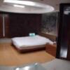 ホテルSK PLAZA2(渋谷区/ラブホテル)の写真『501号室　リビングからのベッドルーム』by マーケンワン