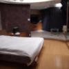 ホテルSK PLAZA2(渋谷区/ラブホテル)の写真『501号室　水まわりエリア側からの景色』by マーケンワン