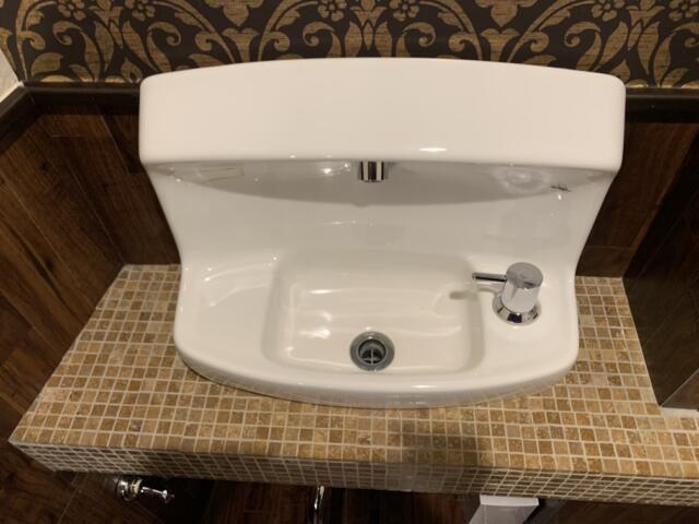 HOTEL ASIA（エイジア)(渋谷区/ラブホテル)の写真『101号室　トイレ内手洗い』by 東京都