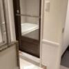 HOTEL W1（ダブルワン）(品川区/ラブホテル)の写真『101号室 お部屋から見た浴室』by ACB48
