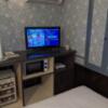 ホテル ベンハー(浜松市/ラブホテル)の写真『２０６号室（ベッドの足元にテレビ、電子レンジ）』by マーシ