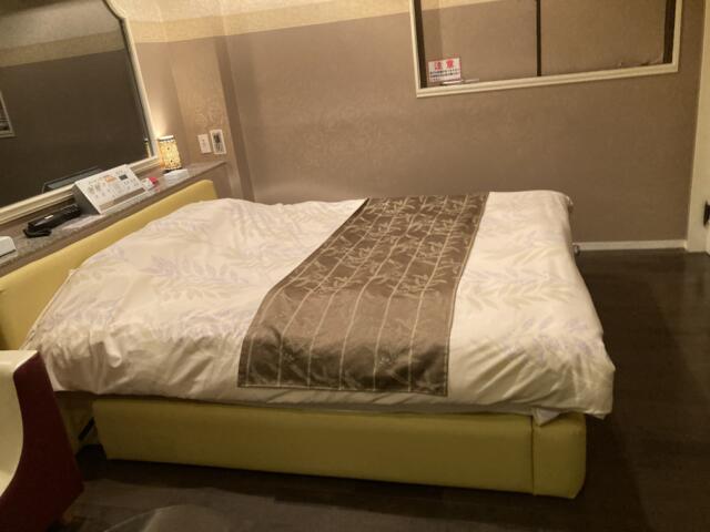 lalala（ラララ）丸子店(静岡市駿河区/ラブホテル)の写真『211号室　ベッド』by まさおJリーグカレーよ