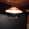 HOTEL  YAYAYA弐番館(台東区/ラブホテル)の写真『302号室　照明（和風を演出したいらしいが、傘がボロボロでお化け屋敷のようです）』by 市