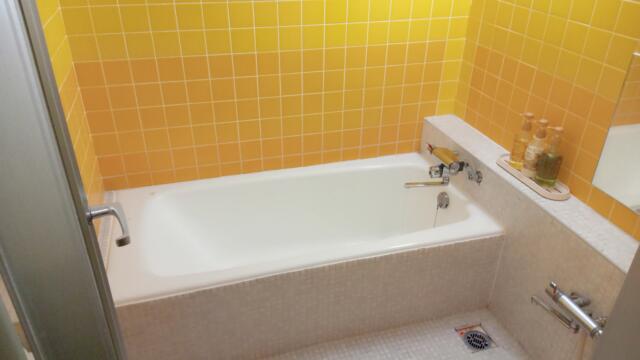 ドンキーズジャングル(千葉市中央区/ラブホテル)の写真『602号室　風呂は狭いです。二人はきつきつ』by K61