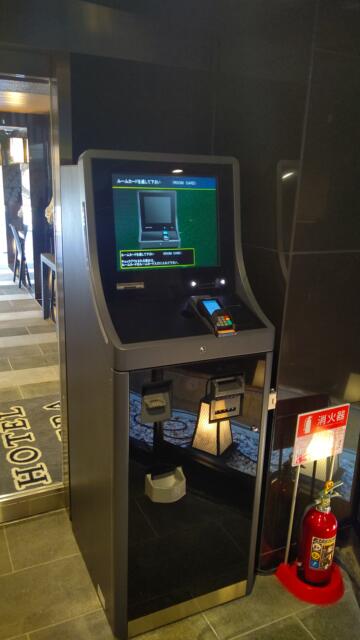 HOTEL OPERA (オペラ)(新宿区/ラブホテル)の写真『202号室利用。料金はこの機械で精算です。(23,4)』by キジ