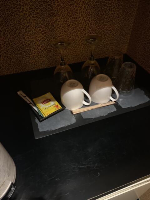 WANDOO(ワンドゥ)(相模原市/ラブホテル)の写真『208号室(飲み物、カップ)』by こねほ