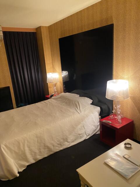 WANDOO(ワンドゥ)(相模原市/ラブホテル)の写真『208号室(左手前から奥)』by こねほ
