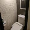 HOTEL ZERO(横浜市港北区/ラブホテル)の写真『402号室（トイレ。ウォシュレットはTOTO製）』by 格付屋