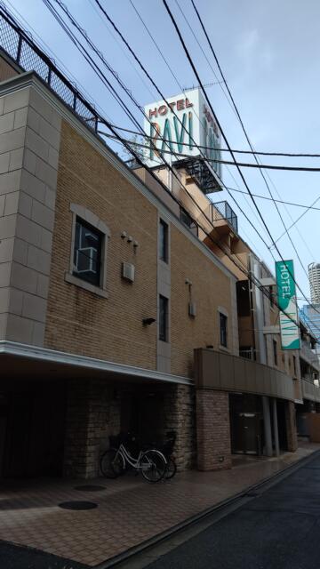 ホテル ラヴィ(川崎市中原区/ラブホテル)の写真『昼の外観』by Sparkle