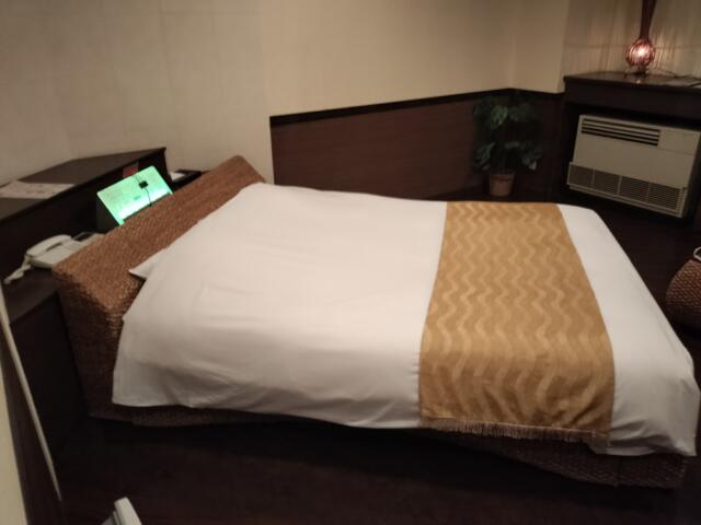 Hotel ROSA(ロッサ)(土浦市/ラブホテル)の写真『506号室　ベッド』by かーたー