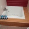 HOTEL Mani （マニ）(市原市/ラブホテル)の写真『208号室　浴室　湯船は小さいがオシャレ　女ウケは良かったです。ギリ二人でつかれます』by K61