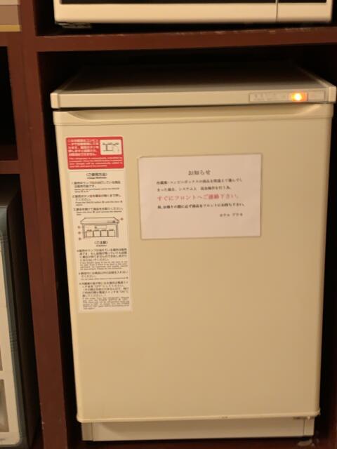 ホテル アテネ(柏市/ラブホテル)の写真『313号室　販売用ミニ冷蔵庫（最下段に持ち込み用スペースあり）』by 東京都
