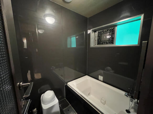 Secret Veny (シークレットベニー)(墨田区/ラブホテル)の写真『410号室　浴室全景』by INA69