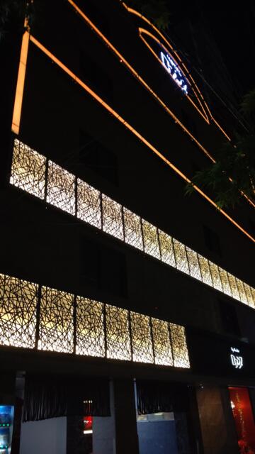ホテル ロアンヌ(福岡市博多区/ラブホテル)の写真『夜の外観②』by Sparkle