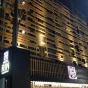 ホテル凛(RIN)(福岡市中央区/ラブホテル)の写真『夜の外観①』by Sparkle