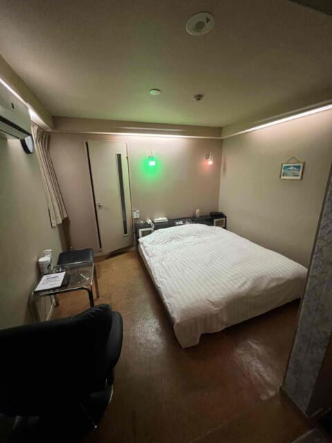 HOTEL LUPINUS（ルピナス）(大和市/ラブホテル)の写真『303号室入室時　ライトを切り替え』by 体系がたこ焼き