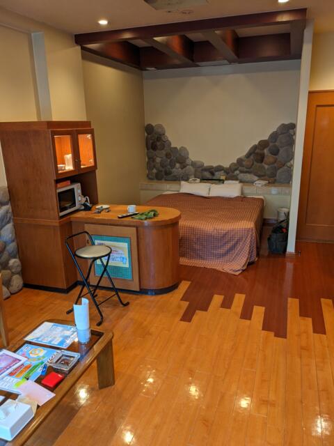 ホテル ア・パッション(浜松市/ラブホテル)の写真『２０号室（メイン洗面所から撮影）』by マーシ