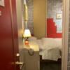 HOTEL Young Inn.(ヤング イン)(新宿区/ラブホテル)の写真『418号室 ドアを開けたところから見た室内』by ACB48
