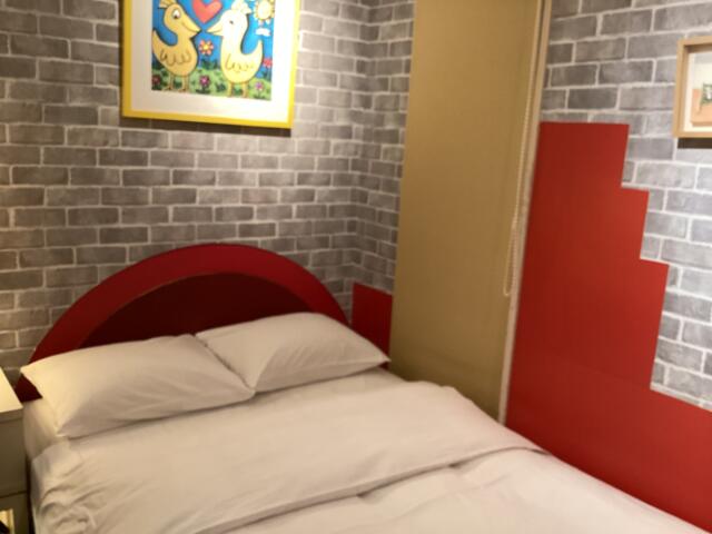HOTEL Young Inn.(ヤング イン)(新宿区/ラブホテル)の写真『418号室 浴室側から見た室内』by ACB48