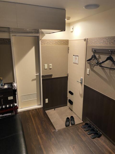 HOTEL HERME（エルメ）(渋谷区/ラブホテル)の写真『401号室(右奥から手前)』by こねほ
