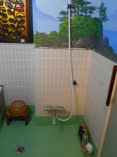 ホテル アーカス(立川市/ラブホテル)の写真『305号室、シャワーなど』by もんが～