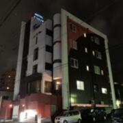 HOTEL Esquire Club（エスカイヤクラブ）(徳島市/ラブホテル)の写真『夜の外観』by まさおJリーグカレーよ