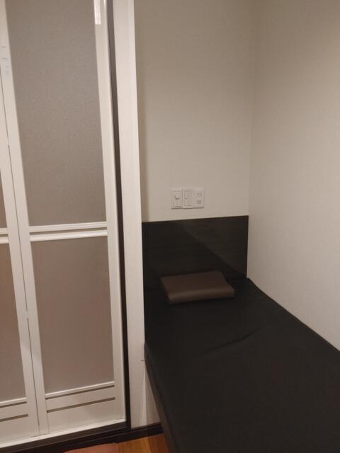 レンタルルーム MK(千代田区/ラブホテル)の写真『805号室 全景1』by ましりと