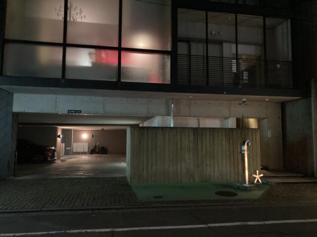 hotel Ｆ(エフ）(松山市/ラブホテル)の写真『夜の外観』by まさおJリーグカレーよ