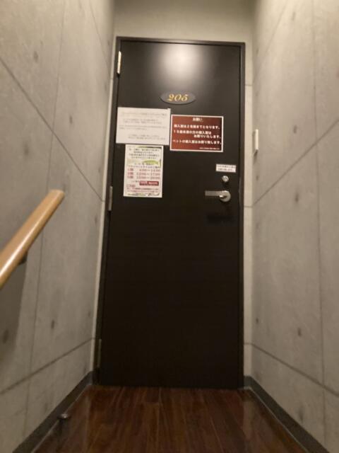 天使の隠れ家 松山店(松山市/ラブホテル)の写真『205号室　入口』by まさおJリーグカレーよ