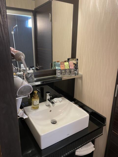 HOTEL ZERO2(渋谷区/ラブホテル)の写真『103号室、洗面所』by かとう茨城47