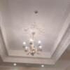 マルベリー(葉山町/ラブホテル)の写真『203号室、豪華な天井。(23,4)』by キジ