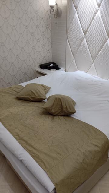 HOTEL S-CUBE(エスキューブ)(坂東市/ラブホテル)の写真『212号室ベッド』by まこぽん